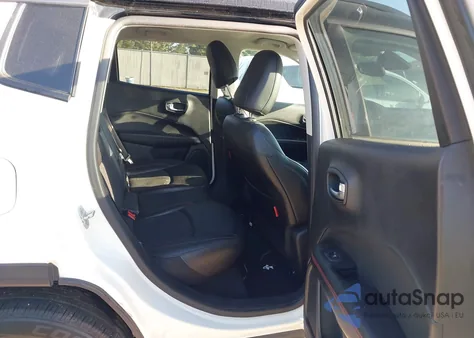 2020 Jeep Compass Trailhawk 4X4 from USA, damaged, VIN 3C4NJDDB8LT184276